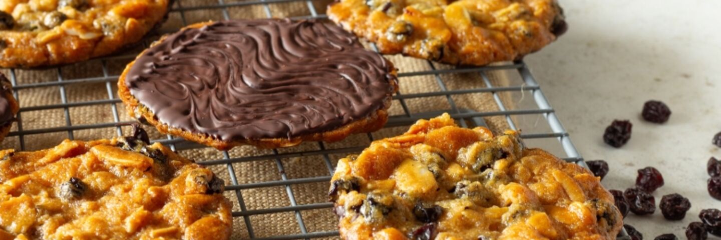 Chocolate  26 Currant Florentine Biscuits 780 x 450px