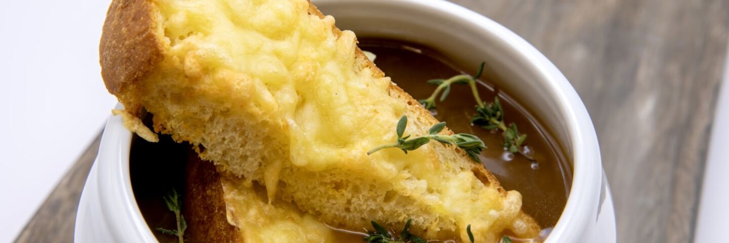 French Onion Soup with Cheesy Crouton