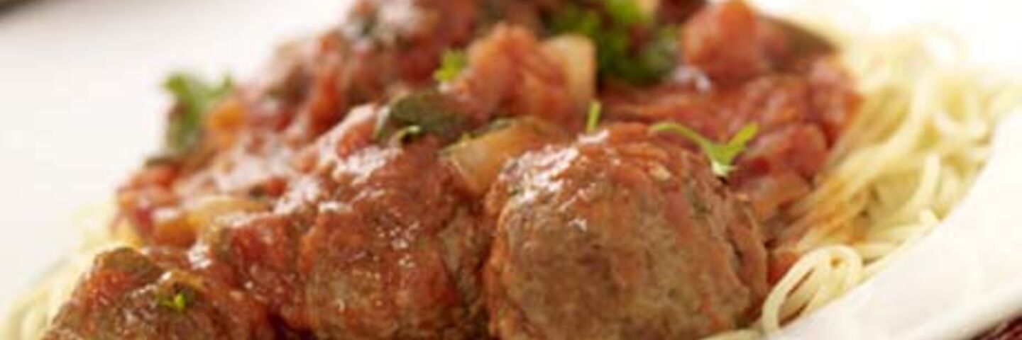 Beef Meatballs in Tomato Sauce with Spaghetti