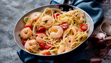 Spaghetti prawns cherry tomatoes recipe