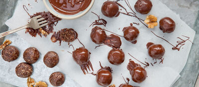 Chocolate caramel bites