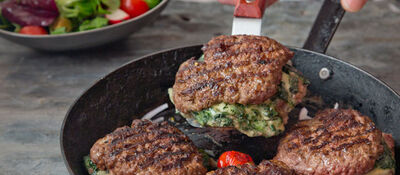 Spinach & Mozzerala Stuffed Burgers 