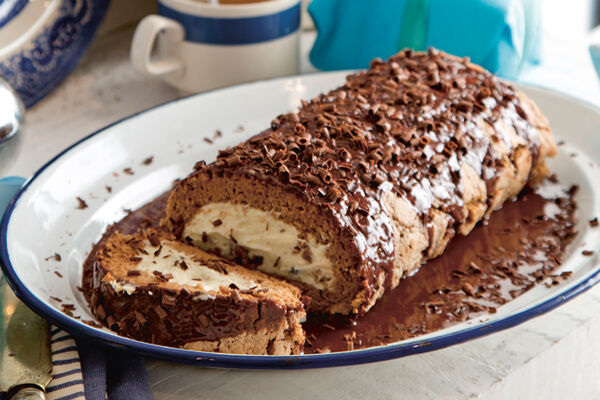 Chocolate roulade christmas cream pudding recipe