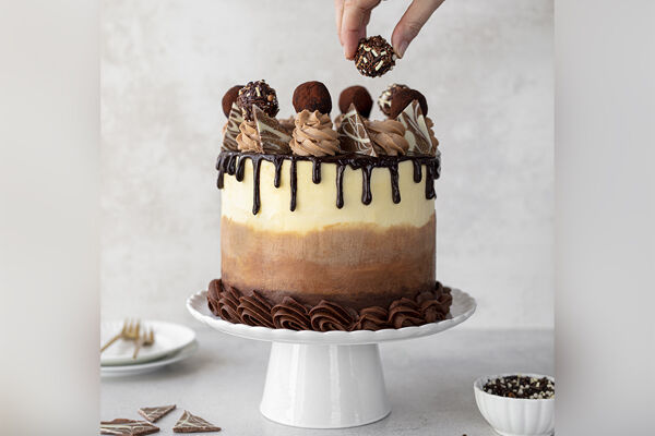 Chocolate showstopper cake recipe