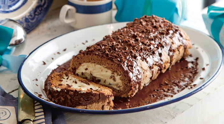 Chocolate roulade christmas cream pudding recipe