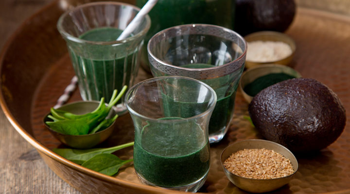 Green protein smoothie bowl recipe