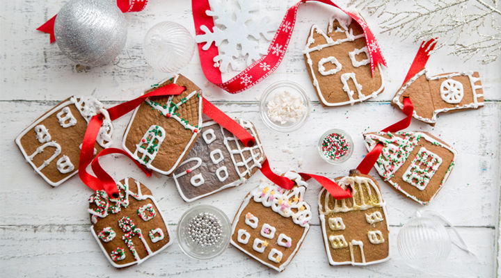 Hanging gingerbread village recipe
