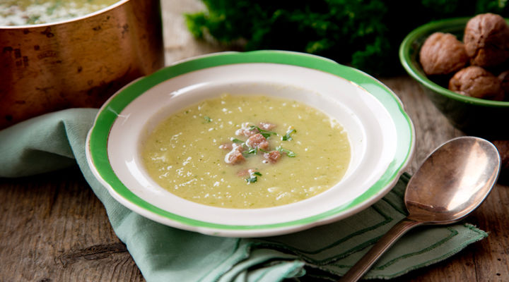 Homemade vegetable soup recipe