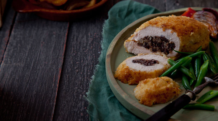 Crispy Chicken Fillets Stuffed With Black Pudding Supervalu