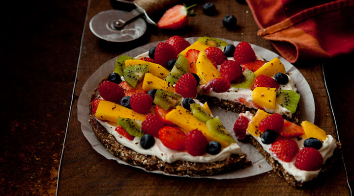 Fruity chocolate pizza recipe