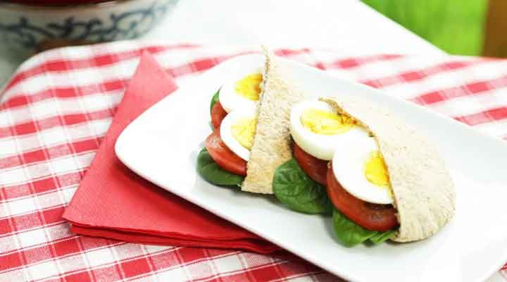 Breakfast Pitta Recipe