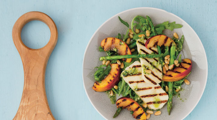 Grilled halloumi and peach salad