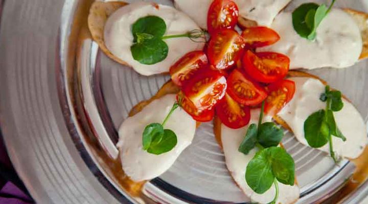 Feta melba toast