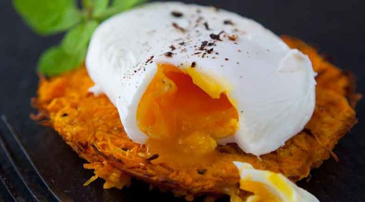 Parmesan Sweet Potato Hash Browns with Poached Eggs - SuperValu