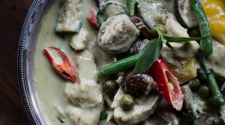 Green chicken curry