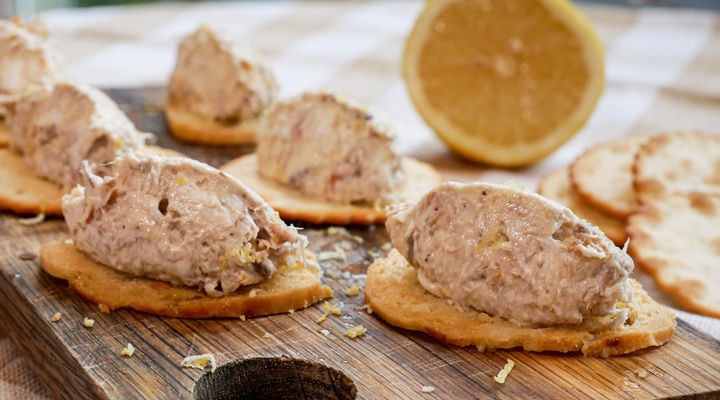 Smoked mackerel crostini recipe