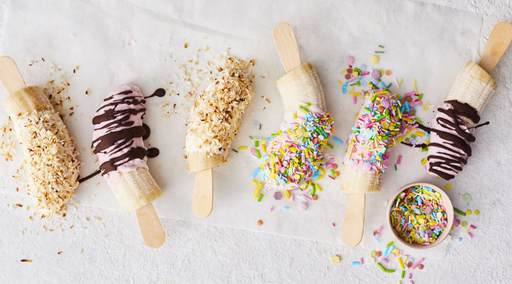 Frozen banana popsicles recipe