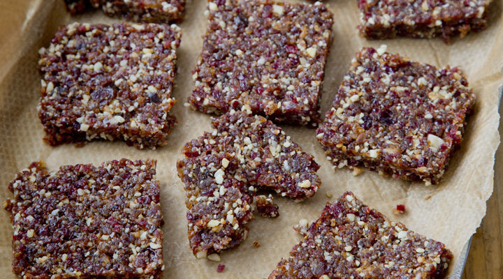 Spiced fruit and nut bars recipe