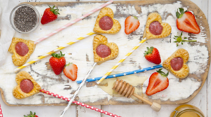 Strawberry pie pops recipe