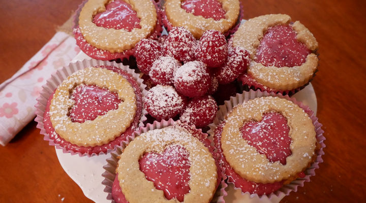 Jammy dodger cupcakes recipe