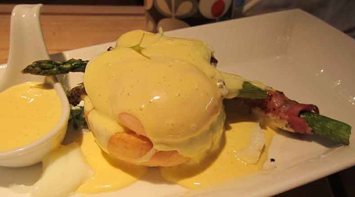 Eggs benedict recipe