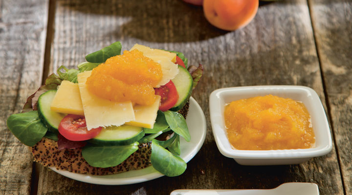 Siobhan apple apricot compote