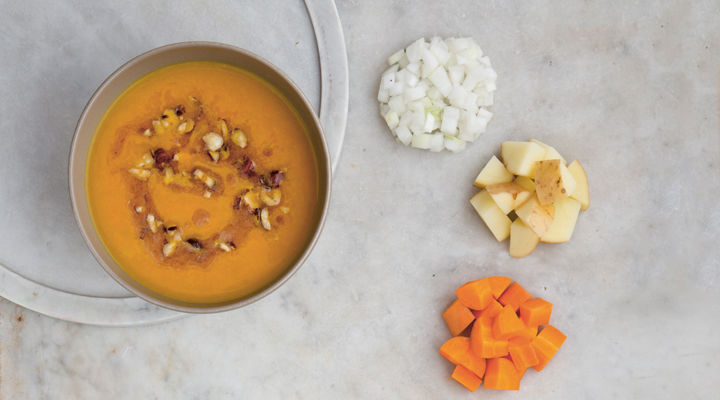 Soup carrot hazelnut