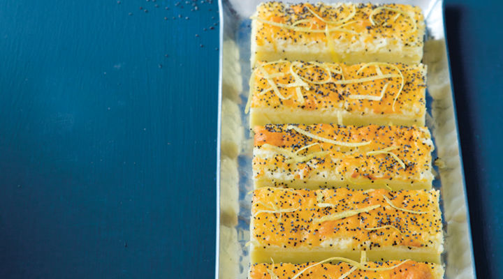Spiced bakes poppy seed lemon tray bake