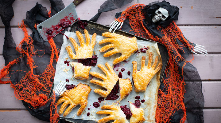 SuperValu Blackberry Apple Hand Pies Halloween