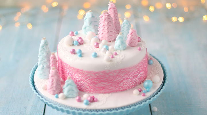 SuperValu Icing a Christmas Cake Recipe SuperValu Sharon ChristmasCake Recipe