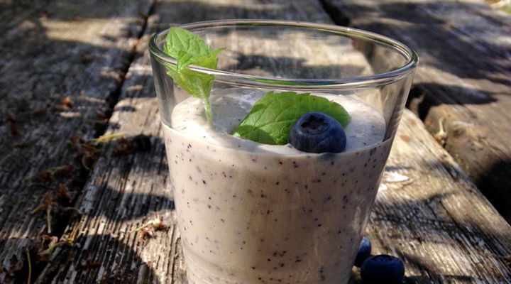 Avacado Blueberry Smoothie