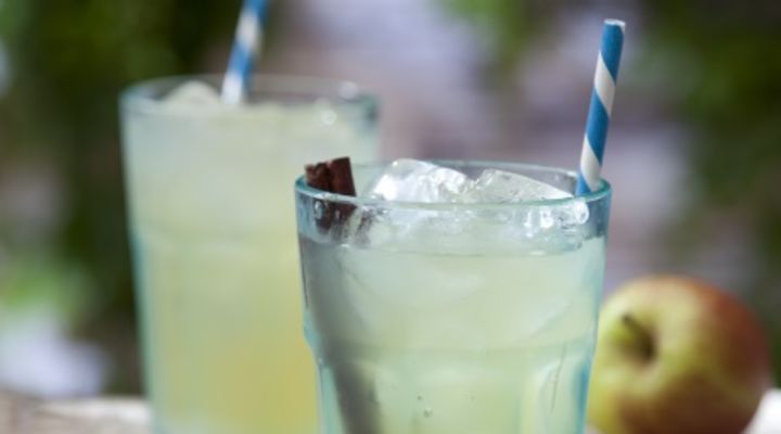 Spiced Apple Mocktail