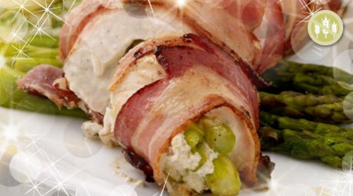 Chicken with Asparagus Spears Wrapped in Bacon