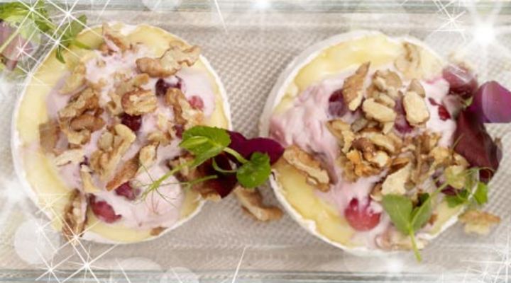 Cranberry and Walnut Crumb Brie