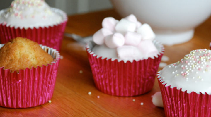 Classic Vanilla Fairy Cakes - SuperValu
