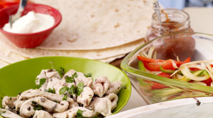 Chicken Wraps Mediterranean Style