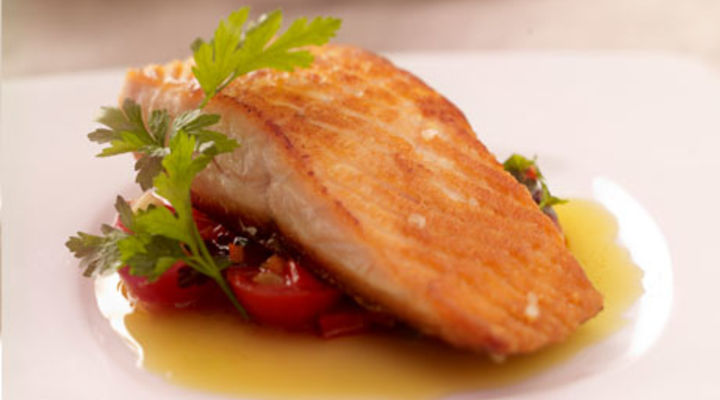 Pan Seared Salmon With Garden Tomato & Chilli Salsa