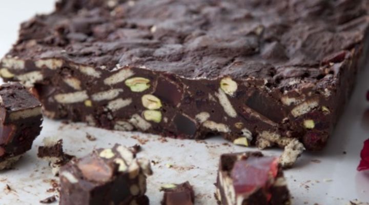 Turkish Delight Fridge Cake