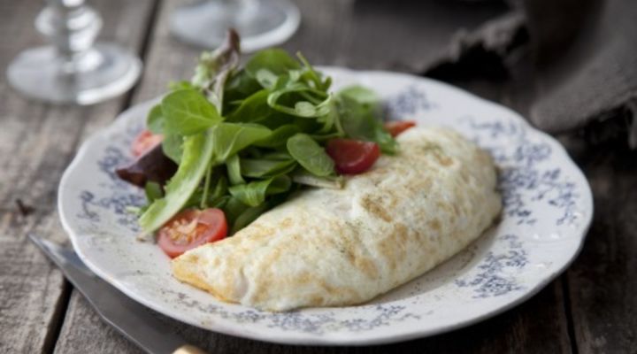 Cheesy Egg White Omelette with Bio Seaweed Salt