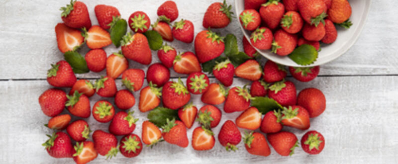 SuperValu Eat the Season Strawberries