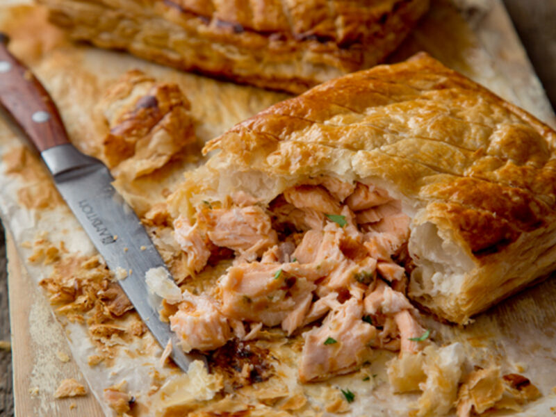 Baked salmon puff pastry recipe
