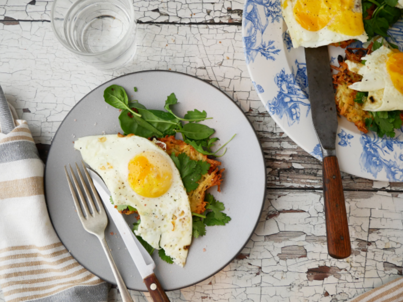 1  airfryer Hashbrown and fried eggs1