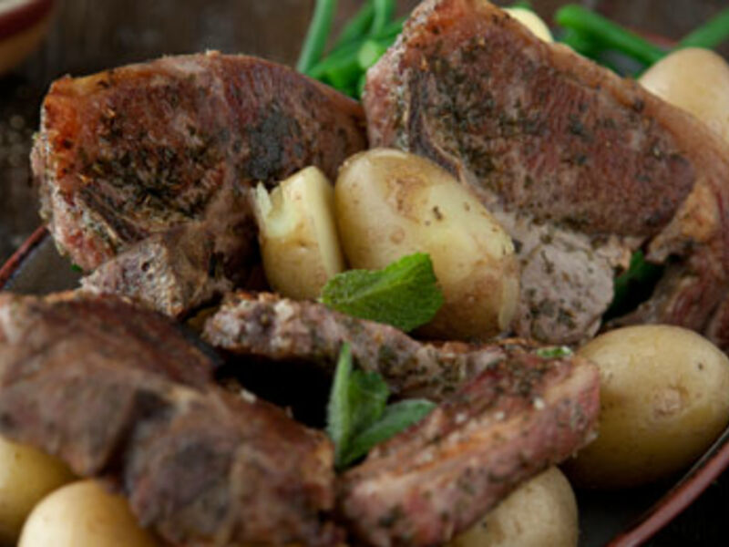 Herbed Lamb Cutlets with Minted Baby Potatoes and Green Beans