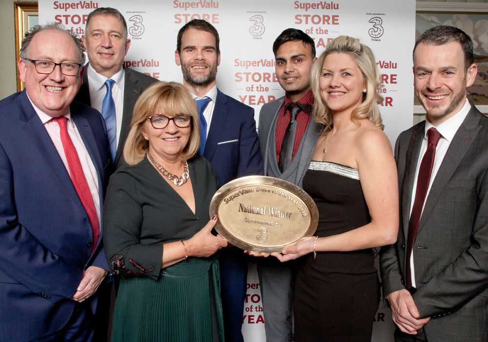 Nally’s SuperValu Trim was named SuperValu Store of the Year for 2018, (from left) Martin Kelleher, Managing Director, SuperValu, JF Michel, Three, Josie O’Rourke, Steven Nally, Shan Baugreet, Yvonne Nally, Nally’s SuperValu Trim and Michael Morgan, Sales Director, SuperValu.