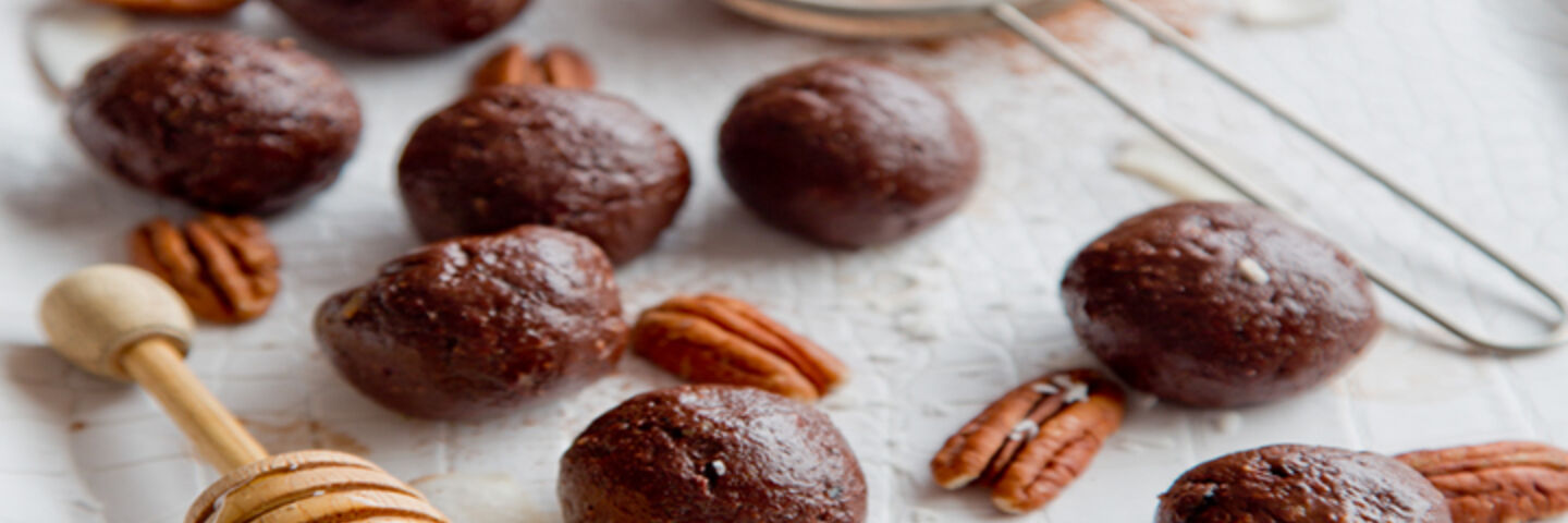 Chocolate pecan balls recipe