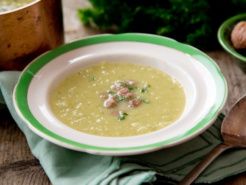 Homemade vegetable soup recipe