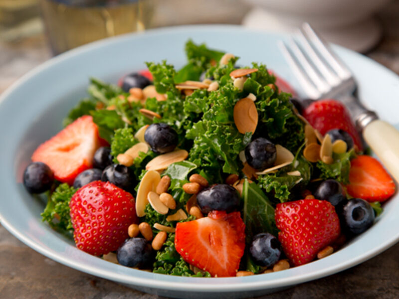 Kale blueberry strawberry salad recipe