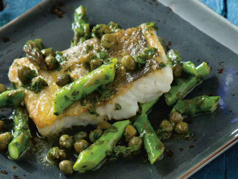 Pan-Fried Hake with Asparagus, Capers, Parsley and Lime Butter